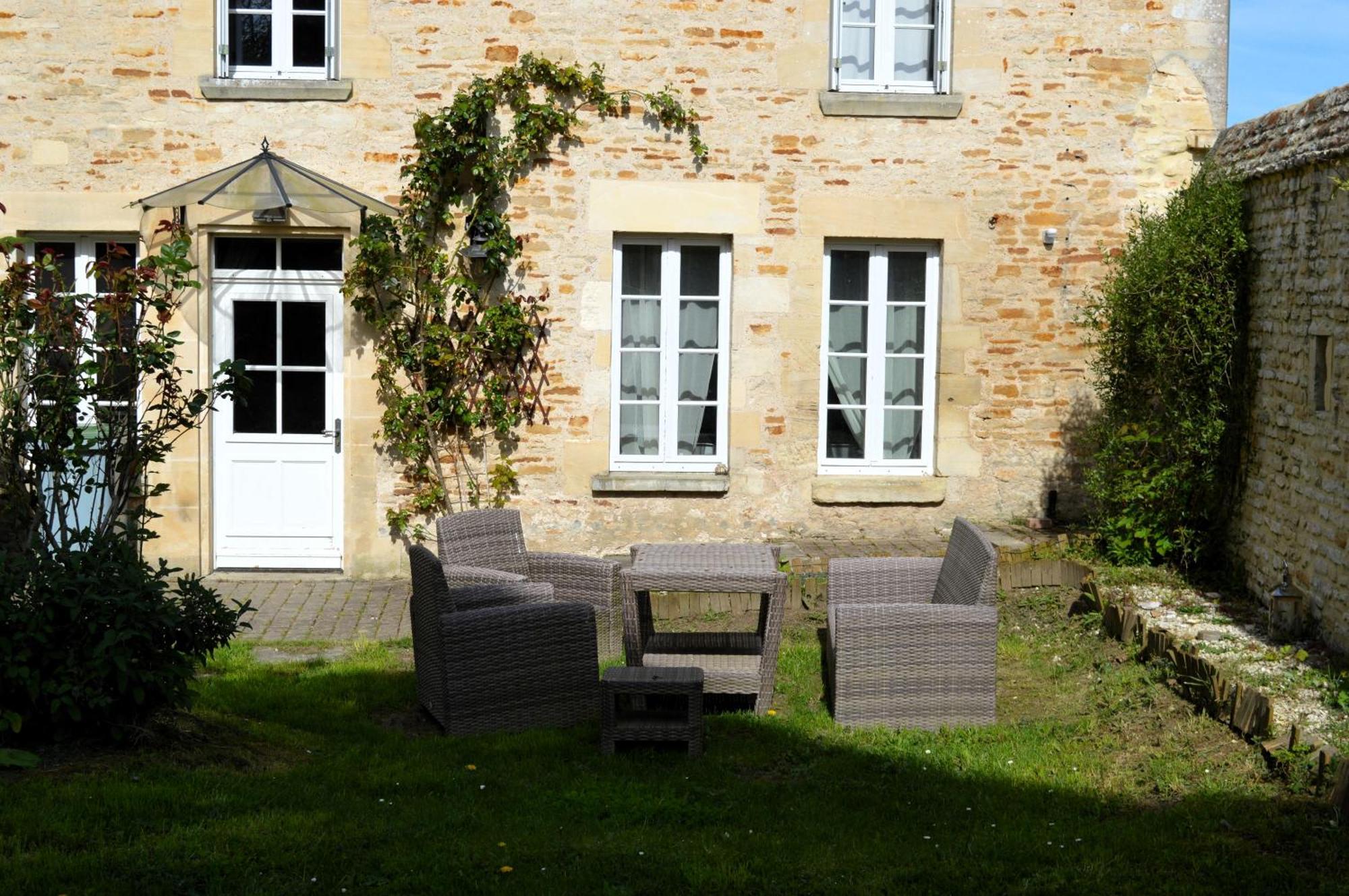 L'Auberge Du Lavoir, Maison En Pierres Avec Jardin Cairon Esterno foto